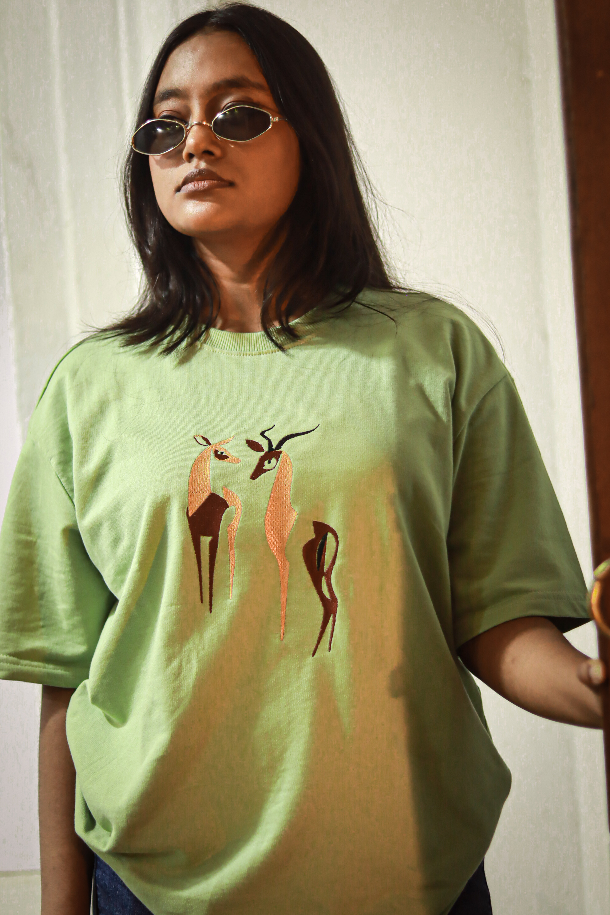 ANTELOPE MOTIF Sage green Oversized T-shirt _ Embroidered 