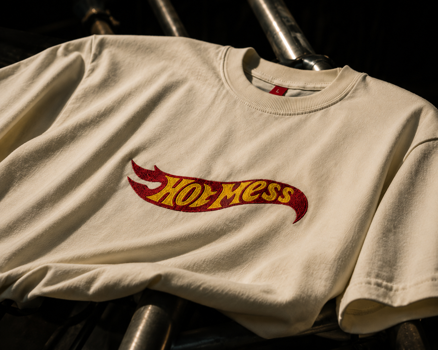 HOTMESS Offwhite Oversized T-shirt _ Embroidered 
